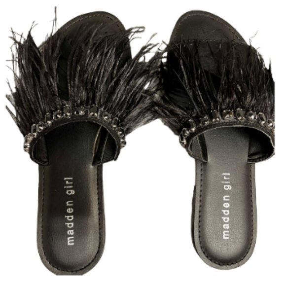 MADDEN GIRL Shadow Feather Slide Sandals - Picture 1 of 3